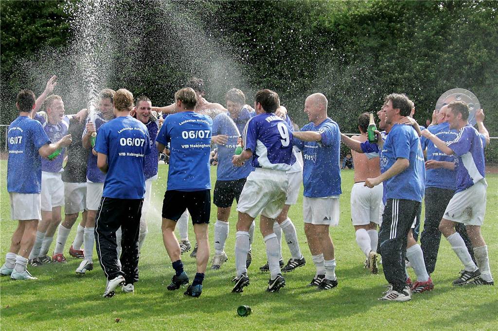 Bei BW Huckarde feierte der VfB Habinghorst am 14. Mai 2007 den Landesliga-Aufstieg.