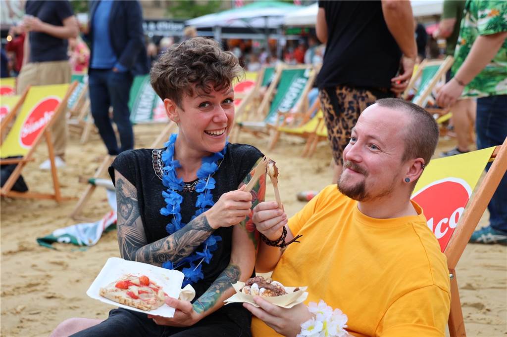 Tolles Event oder riesige Schnappsidee? Die Diskussion um den Strand Bei „Castrop karibisch“ haben viele Menschen den Strand genossen, über den „Altstadt Sommer“ freuen sich allerdings nicht alle.