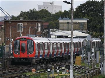 Bei dem Anschlag war eine Bombe in einer voll besetzten Londoner U-Bahn nahe der Haltestelle Parsons Green explodiert. Foto: Stefan Rousseau