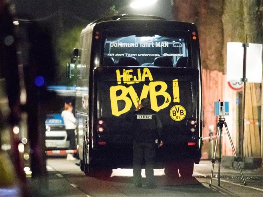 Neue Indizien gegen mutmaßlichen BVB-Attentäter Bei dem Attentat auf den BVB-Mannschaftsbus waren Abwehrspieler Marc Bartra und ein Polizist verletzt worden. Foto: Marcel Kusch