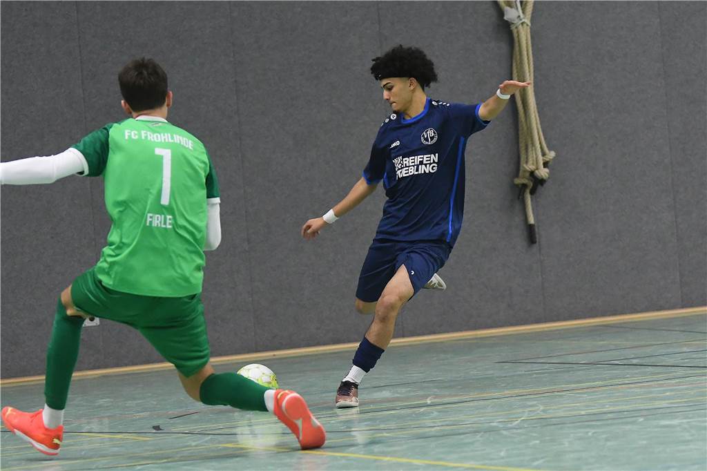 Drei Titel und stolze Eltern: Die besten Fotos vom Samstag der Junioren-Stadtmeisterschaft Bei den A-Junioren konnte ebenfalls der SV Wacker Obercastrop seinen Titel in der Halle verteidigen.