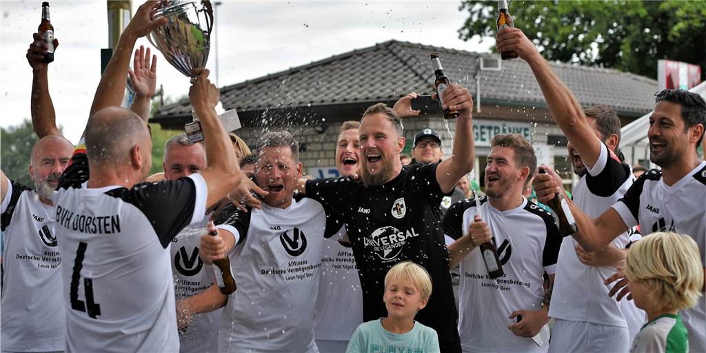 BVH Dorsten setzt sich die Krone auf BVH Dorsten bejubelt Stadtmeistertitel bei den Alten Herren