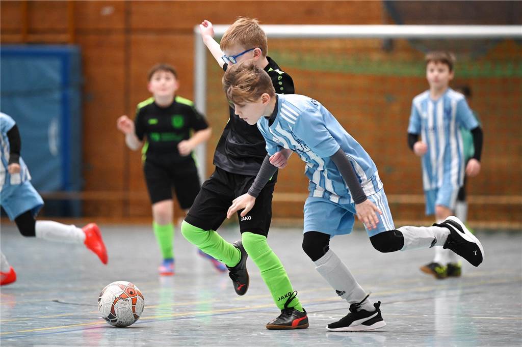 Bei den E-Junioren hat der TuS Haltern am See den Titel geholt. Mit 13 Punkten aus fünf Spielen landete der TuS vor dem SV Hullern (zehn Punkte) und dem SV Bossendorf (8 Punkte).