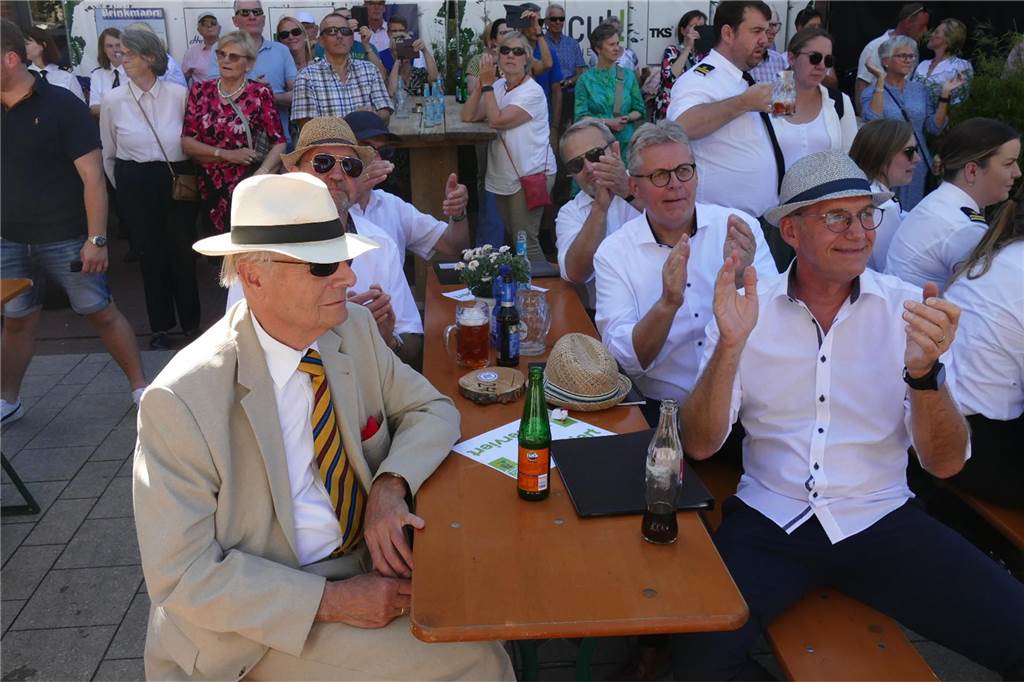 Bei den Marktplatztönen stand am Sonntag das große Husarenkonzert auf dem Plan.