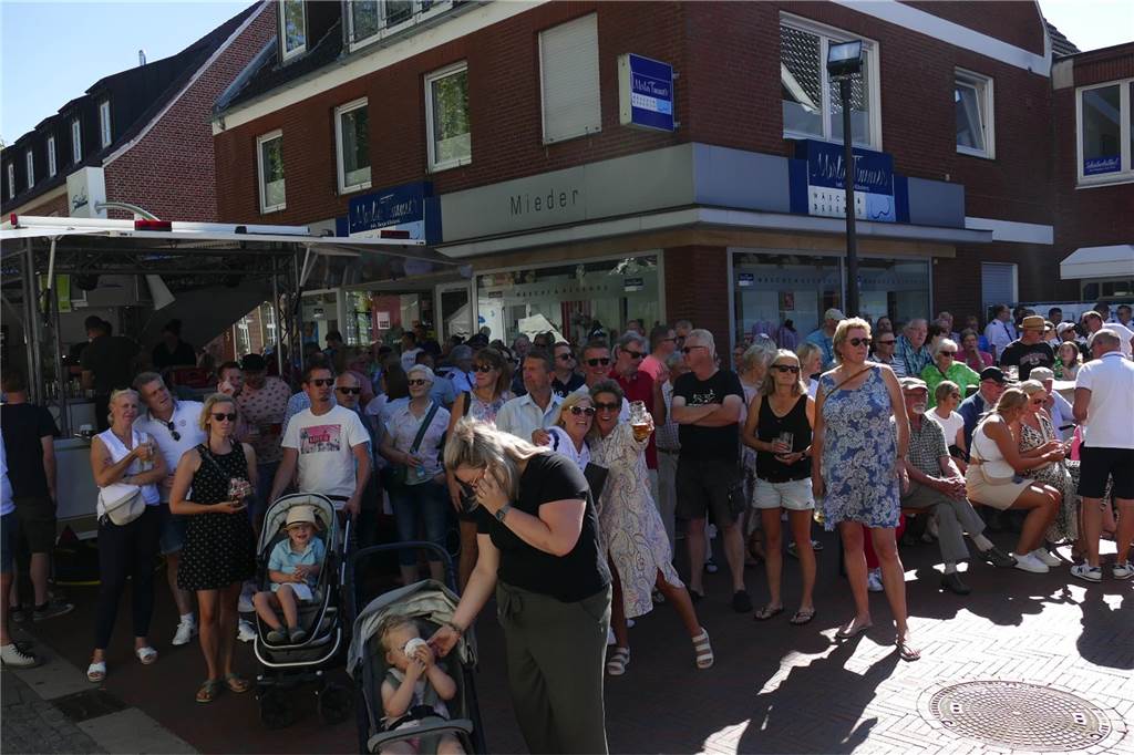 Bei den Marktplatztönen stand am Sonntag das große Husarenkonzert auf dem Plan.