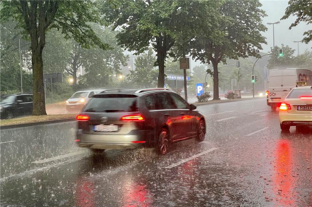 Bei den Wetterdaten von Marc Heubes fällt auf, dass insbesondere der Sommer 2023 viel verregneter war als der im Jahr 2022.