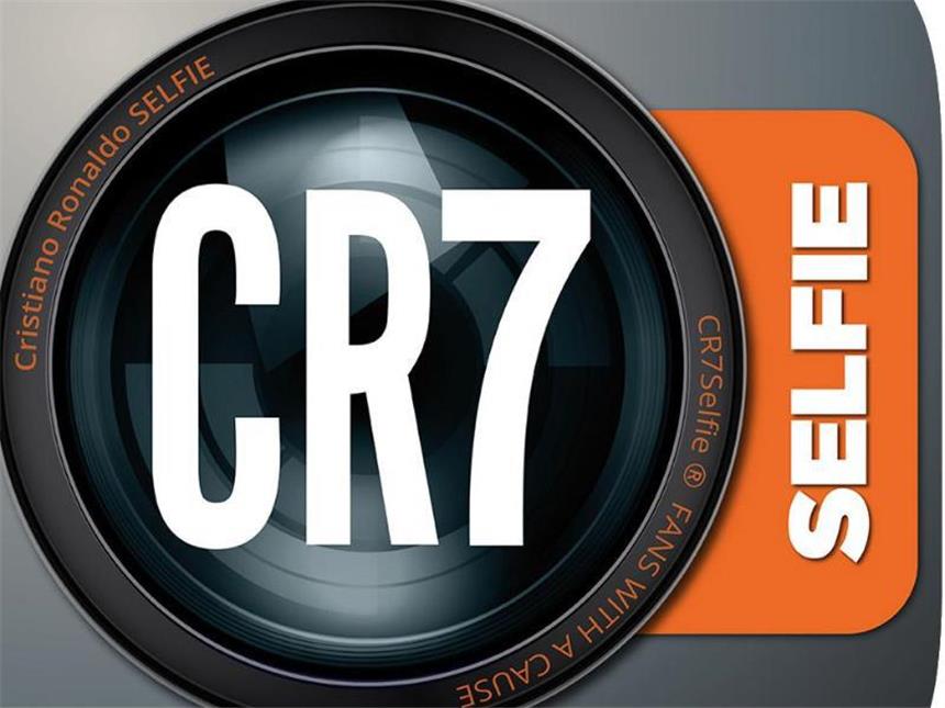 App-Charts: Olympia rückt in den Vordergrund Bei der App «CR7 Selfie» lassen verschiedene Fotos von Cristiano Ronaldo speichern, bearbeiten und teilen. Screenshot: App Store von Apple Foto: App Store von Apple