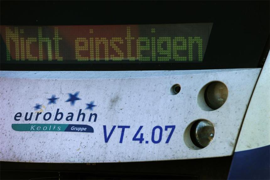 Eurobahn: Vergebliches Warten bei minus 7 Grad Bei der Eurobahn wurden wegen Personalmangels zahlreiche Verbindungen gestrichen.
