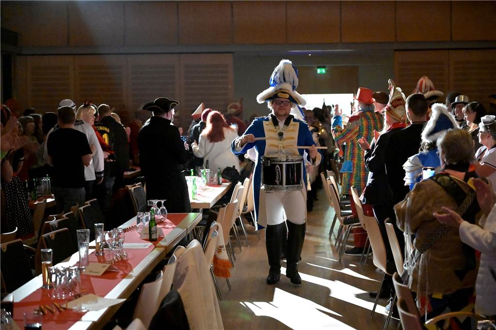 Bei der Galasitzung der Interessensgemeinschaft Werner Karneval (IWK) im Kolpingsaal wurde am Samstag (28.1.) ausgelassen gefeiert.