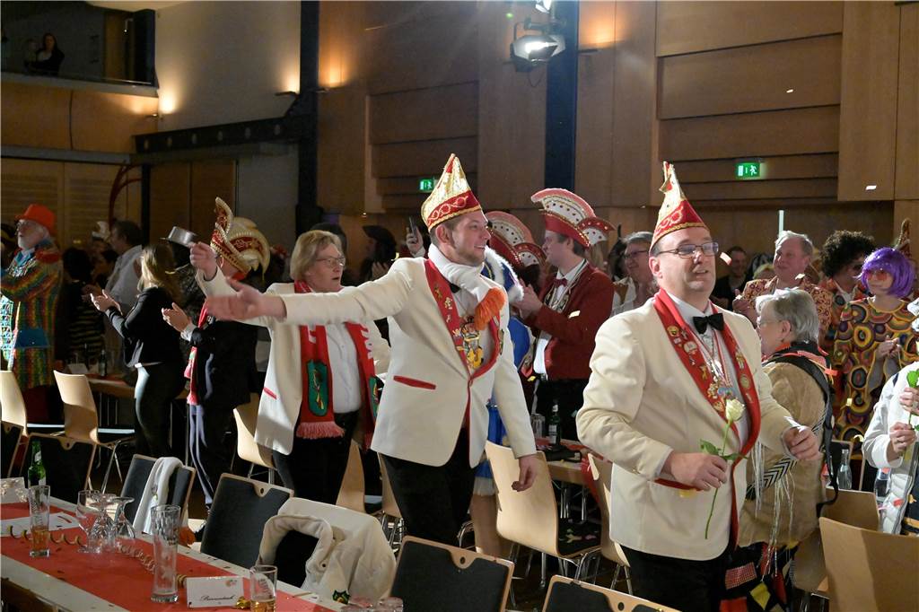 Bei der Galasitzung der Interessensgemeinschaft Werner Karneval (IWK) im Kolpingsaal wurde am Samstag (28.1.) ausgelassen gefeiert.