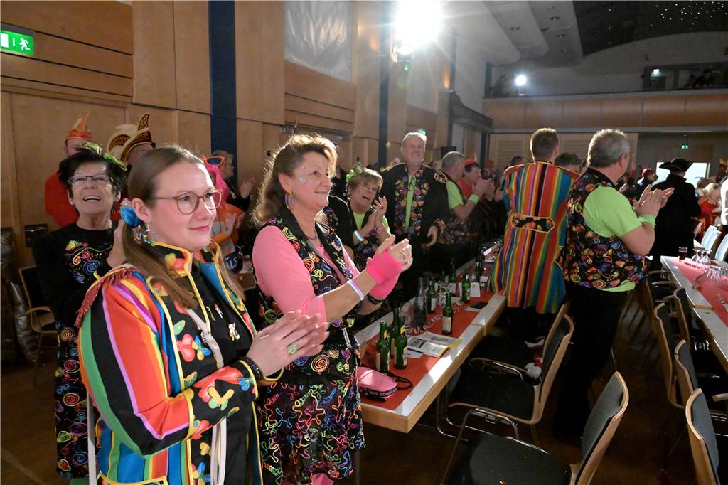 Bei der Galasitzung der Interessensgemeinschaft Werner Karneval (IWK) im Kolpingsaal wurde am Samstag (28.1.) ausgelassen gefeiert.