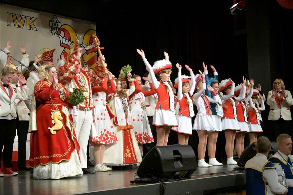 Bei der Galasitzung der Interessensgemeinschaft Werner Karneval (IWK) im Kolpingsaal wurde am Samstag (28.1.) ausgelassen gefeiert.