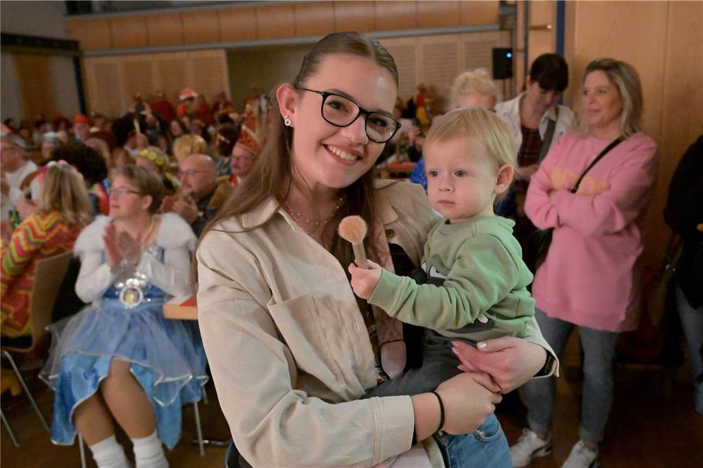 Bei der Galasitzung der Interessensgemeinschaft Werner Karneval (IWK) im Kolpingsaal wurde am Samstag (28.1.) ausgelassen gefeiert.
