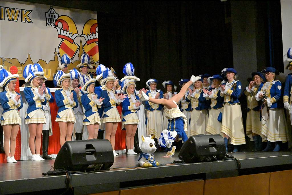 Bei der Galasitzung der Interessensgemeinschaft Werner Karneval (IWK) im Kolpingsaal wurde am Samstag (28.1.) ausgelassen gefeiert.