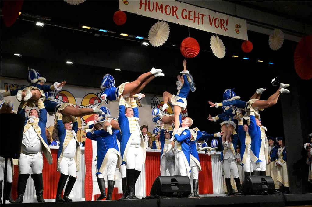 Bei der Galasitzung der Interessensgemeinschaft Werner Karneval (IWK) im Kolpingsaal wurde am Samstag (28.1.) ausgelassen gefeiert.