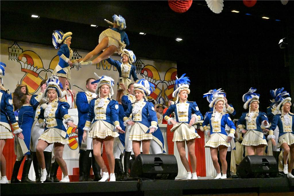 Bei der Galasitzung der Interessensgemeinschaft Werner Karneval (IWK) im Kolpingsaal wurde am Samstag (28.1.) ausgelassen gefeiert.