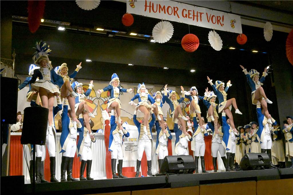 Bei der Galasitzung der Interessensgemeinschaft Werner Karneval (IWK) im Kolpingsaal wurde am Samstag (28.1.) ausgelassen gefeiert.