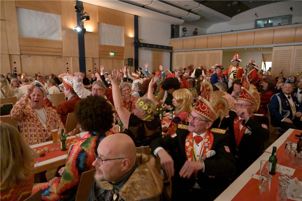 Bei der Galasitzung der Interessensgemeinschaft Werner Karneval (IWK) im Kolpingsaal wurde am Samstag (28.1.) ausgelassen gefeiert.