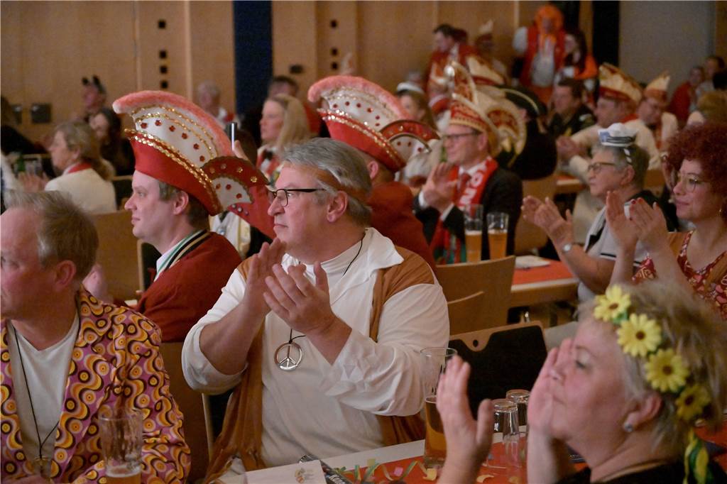 Bei der Galasitzung der Interessensgemeinschaft Werner Karneval (IWK) im Kolpingsaal wurde am Samstag (28.1.) ausgelassen gefeiert.