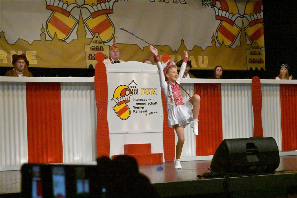 Bei der Galasitzung der Interessensgemeinschaft Werner Karneval (IWK) im Kolpingsaal wurde am Samstag (28.1.) ausgelassen gefeiert.