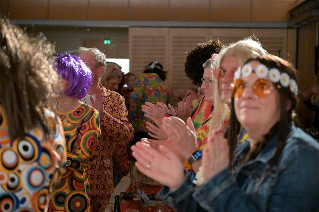 Bei der Galasitzung der Interessensgemeinschaft Werner Karneval (IWK) im Kolpingsaal wurde am Samstag (28.1.) ausgelassen gefeiert.