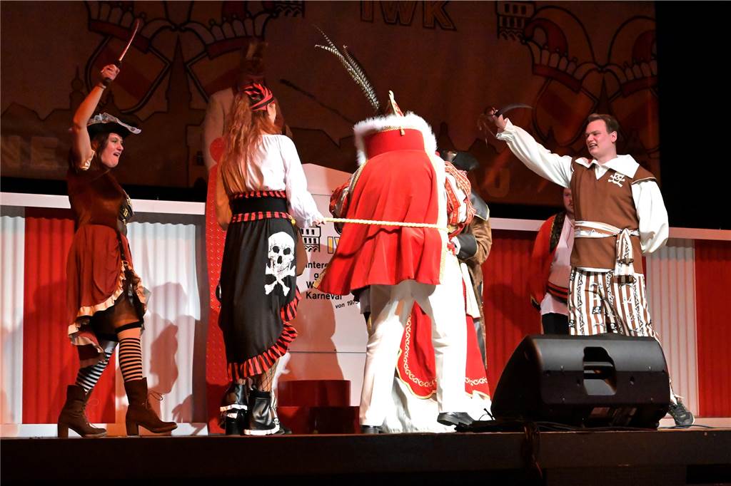 Bei der Galasitzung der Interessensgemeinschaft Werner Karneval (IWK) im Kolpingsaal wurde am Samstag (28.1.) ausgelassen gefeiert.