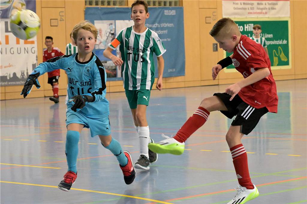 Bei der Hallenstadtmeisterschaft der E-Junioren setzte sich der SV Preußen Lünen durch.
