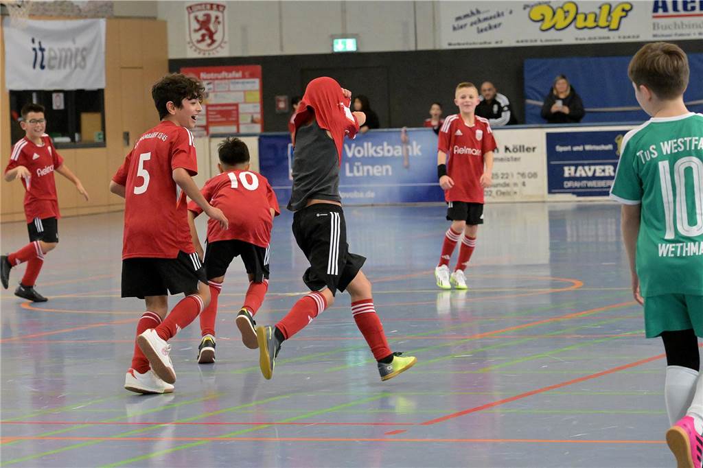 Bei der Hallenstadtmeisterschaft der E-Junioren setzte sich der SV Preußen Lünen durch.