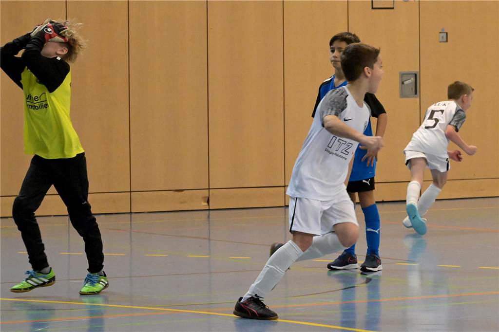 Bei der Hallenstadtmeisterschaft der E-Junioren setzte sich der SV Preußen Lünen durch.