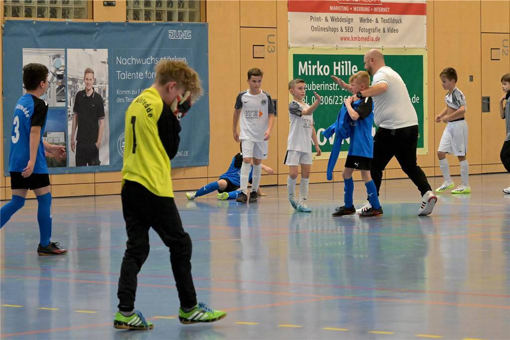 Bei der Hallenstadtmeisterschaft der E-Junioren setzte sich der SV Preußen Lünen durch.