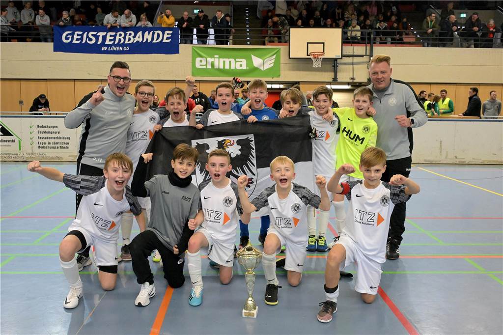 Bei der Hallenstadtmeisterschaft der E-Junioren setzte sich der SV Preußen Lünen durch.