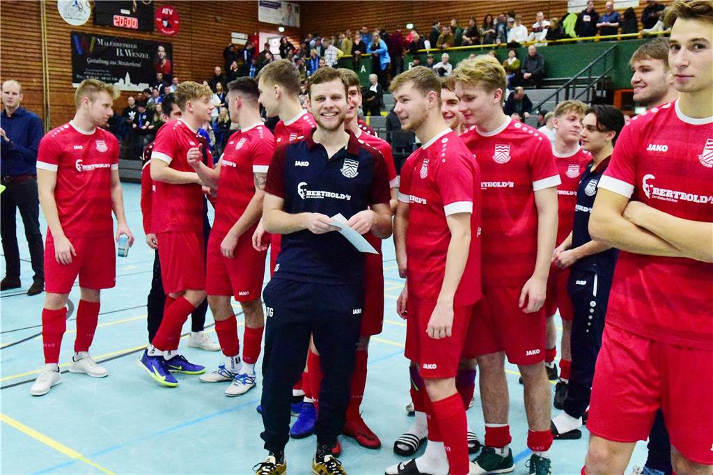 Bei der Halterner Hallenfußball-Stadtmeisterschaft 2023 war wieder viel los. Wir haben natürlich wieder mal zahlreiche Bilder vom Budenzauber mitgebracht.