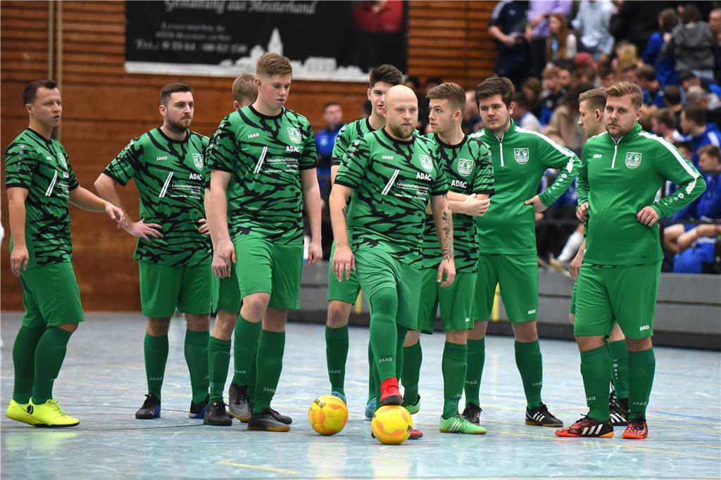 Bei der Halterner Hallenfußball-Stadtmeisterschaft 2023 war wieder viel los. Wir haben natürlich wieder mal zahlreiche Bilder vom Budenzauber mitgebracht.