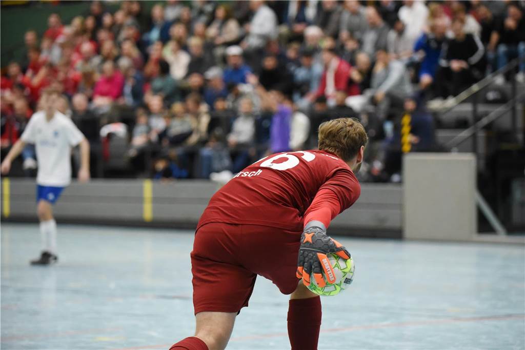 Bei der Halterner Hallenfußball-Stadtmeisterschaft 2023 war wieder viel los. Wir haben natürlich wieder mal zahlreiche Bilder vom Budenzauber mitgebracht.