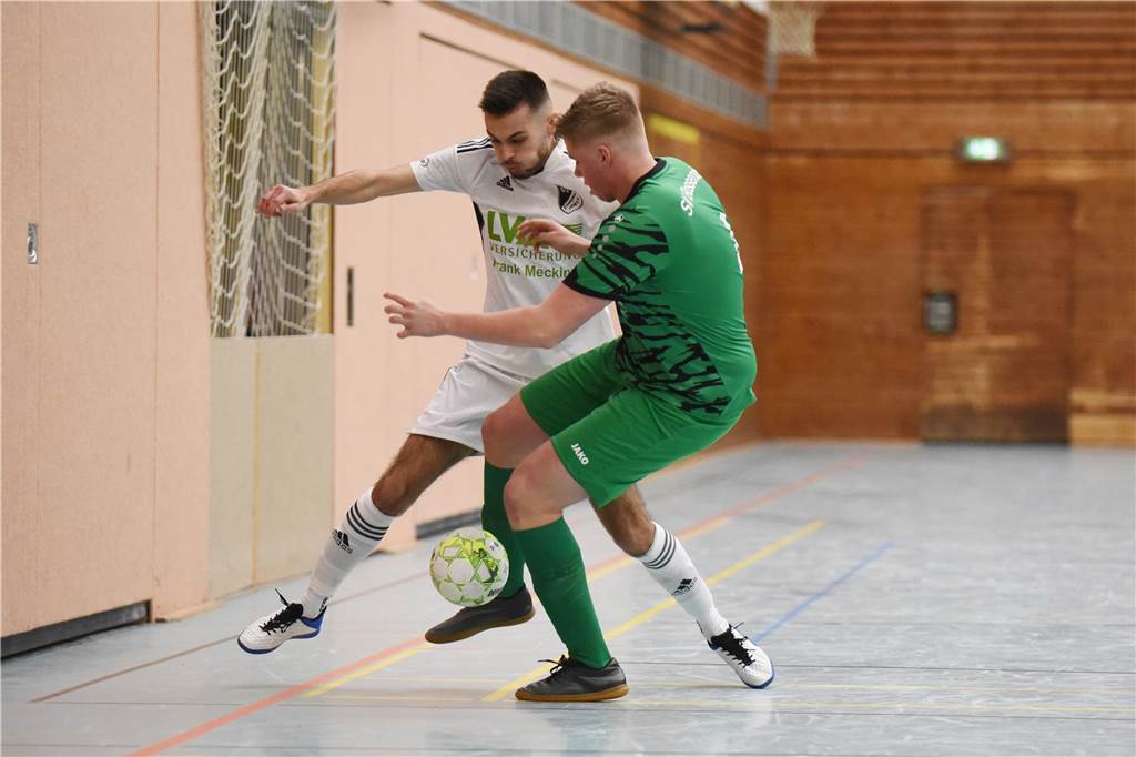 Bei der Halterner Hallenfußball-Stadtmeisterschaft 2023 war wieder viel los. Wir haben natürlich wieder mal zahlreiche Bilder vom Budenzauber mitgebracht.