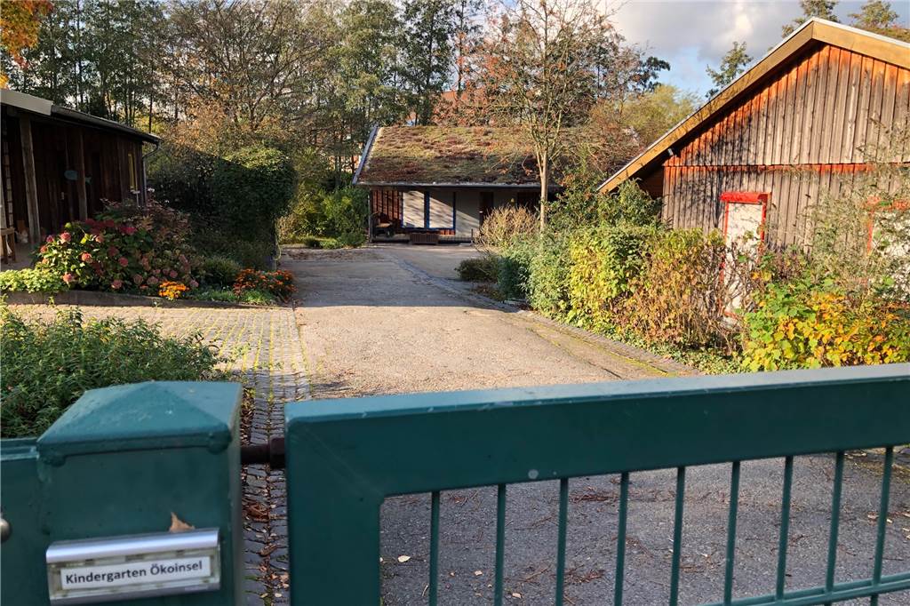 Corona-News überschlugen sich: Schulen, Kitas und mögliche Trendwende Bei der Kita Ökoinsel wurden weitere Kinder und auch eine Betreuungskraft positiv auf das Coronavirus getestet. Der Kindergarten in Frohlinde ist geschlossen.