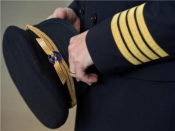 Bei der Lufthansa drohen neue Streiks der Piloten. Foto: Boris Roessler/Archiv
