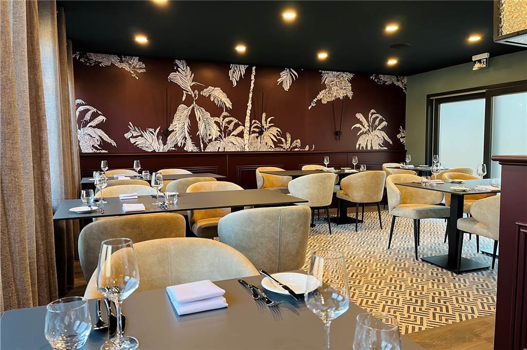 Halterner eröffnen veganes Restaurant „Farbenfroh“ – Blick ins Innere Bei der Planung und Umsetzung des neuen „Farbenfroh“ haben die Halterner Unterstützung bekommen von Gerd und Manuel Pennekamp, Gastrokonzept, D4you, Dorweiler und Atm Dülmen.