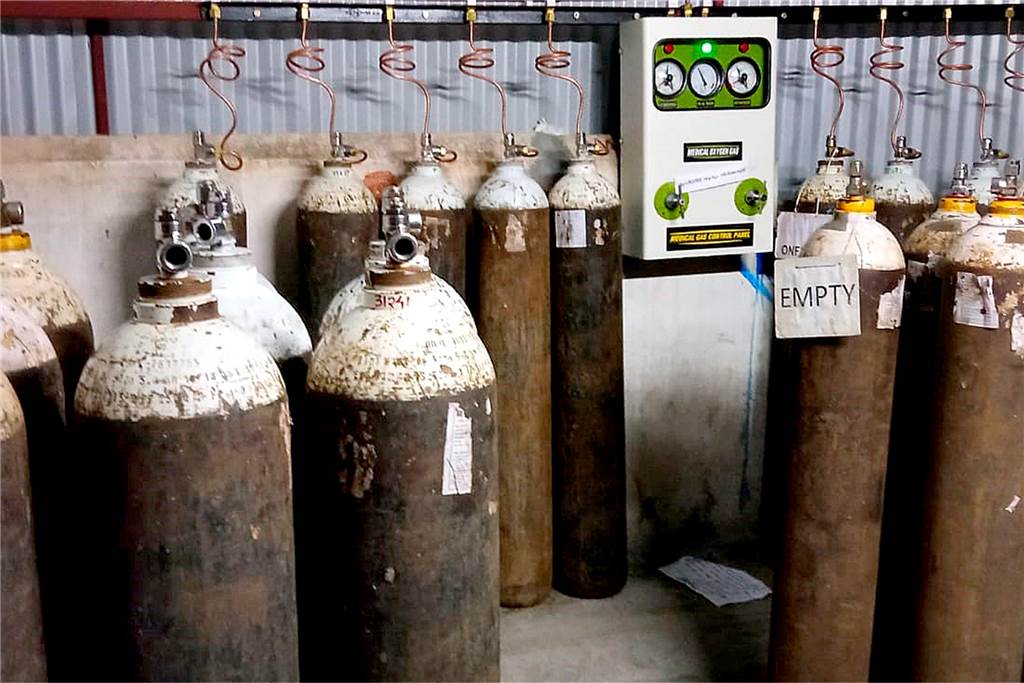 Corona: Krankenhaus in Indien soll Sauerstoff aus der Luft produzieren Bei der Sauerstoff-Versorgung soll das Morning-Star-Hospital im südindischen Adimali nicht länger auf die Lieferung von Gasflaschen angewiesen sein.