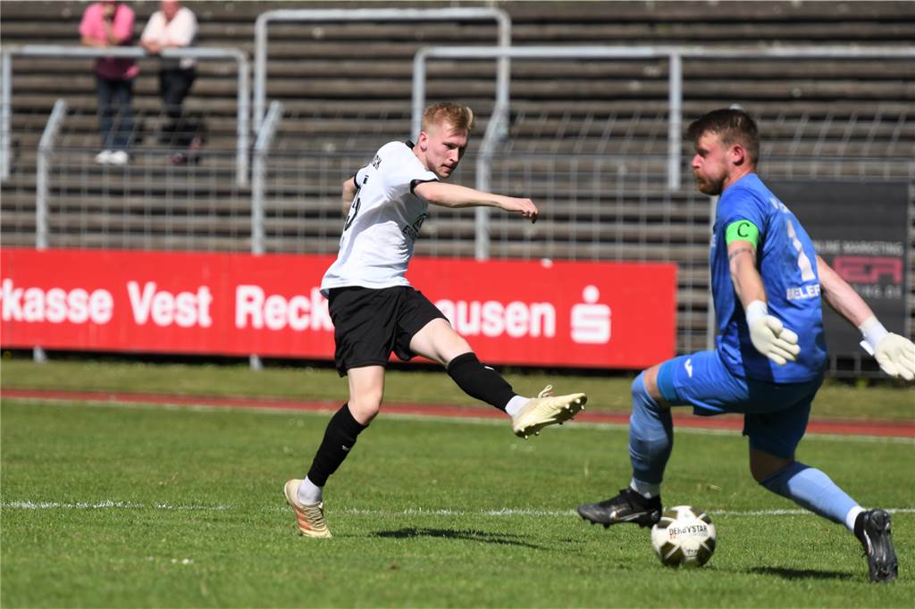 Pascal Stock nennt mehrere Gründe für seinen Wechsel zum ETuS Haltern Bei der Spvgg. Erkenschwick sammelte Pascal Stock erste Erfahrungen im Seniorenfußball.
