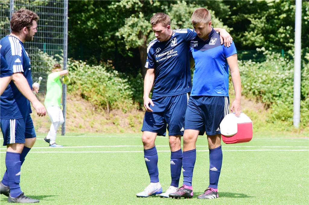 Bei der Stadtmeisterschaft der Reserven zogen am ersten Tag der TuS Haltern, SV Bossendorf, SV Lippramsdorf und Concordia Flaesheim ins Halbfinale ein. Jedes der acht Halterner Teams war am Samstag dreimal im Einsatz.