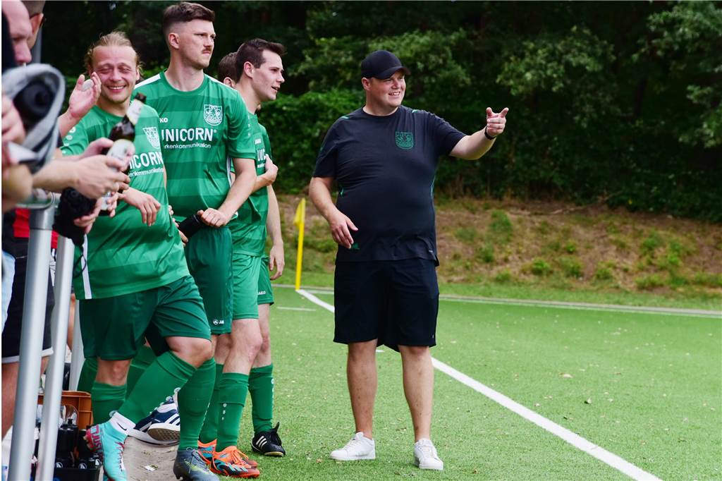 Bei der Stadtmeisterschaft der Reserven zogen am ersten Tag der TuS Haltern, SV Bossendorf, SV Lippramsdorf und Concordia Flaesheim ins Halbfinale ein. Jedes der acht Halterner Teams war am Samstag dreimal im Einsatz.