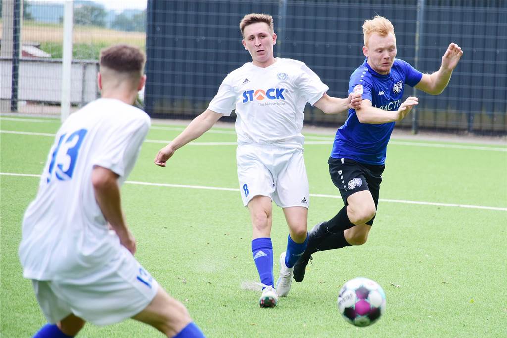 Bei der Stadtmeisterschaft der Reserven zogen am ersten Tag der TuS Haltern, SV Bossendorf, SV Lippramsdorf und Concordia Flaesheim ins Halbfinale ein. Jedes der acht Halterner Teams war am Samstag dreimal im Einsatz.