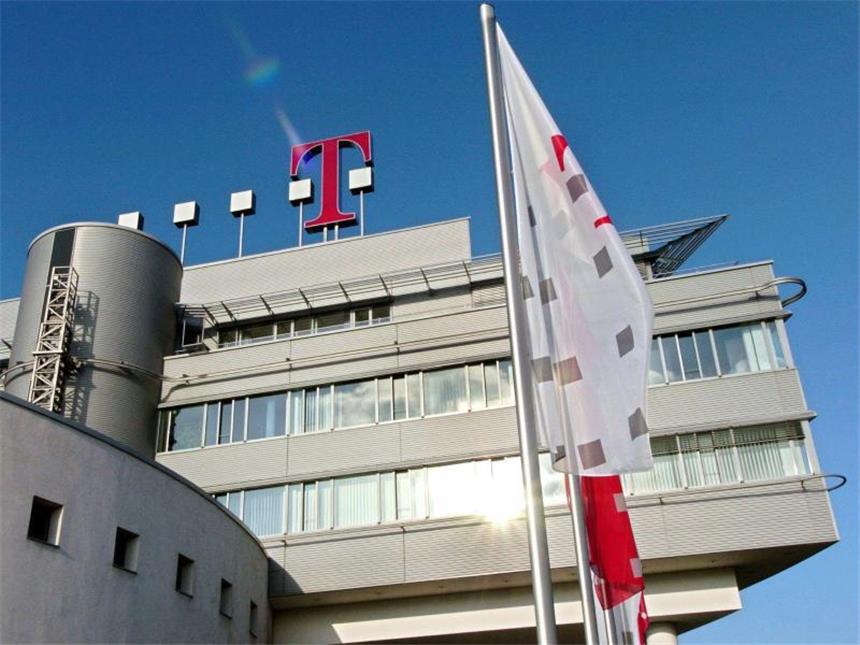 Tarifeinigung bei der Telekom - 4,6 Prozent mehr Geld Bei der Telekom sind sich Arbeitgeber und Gewerkschaft näher gekommen. Foto: Oliver Berg