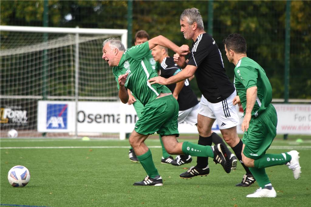 Bei der Ü40-Stadtmeisterschaft hat sich das Team des TuS Haltern im Elfmeterschießen gegen den TuS Sythen durchgesetzt und den Titel geholt.
