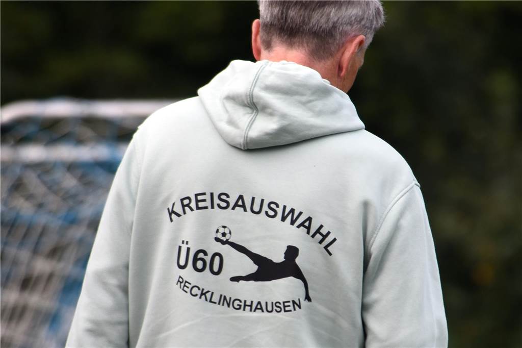 Bei der Ü40-Stadtmeisterschaft hat sich das Team des TuS Haltern im Elfmeterschießen gegen den TuS Sythen durchgesetzt und den Titel geholt.