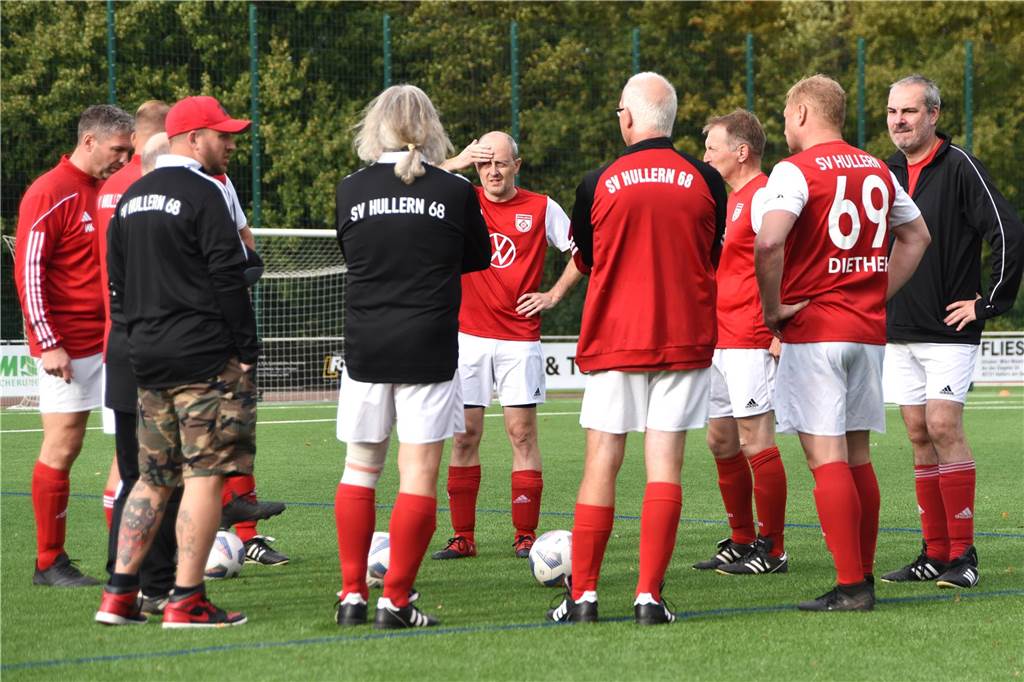 Bei der Ü40-Stadtmeisterschaft hat sich das Team des TuS Haltern im Elfmeterschießen gegen den TuS Sythen durchgesetzt und den Titel geholt.