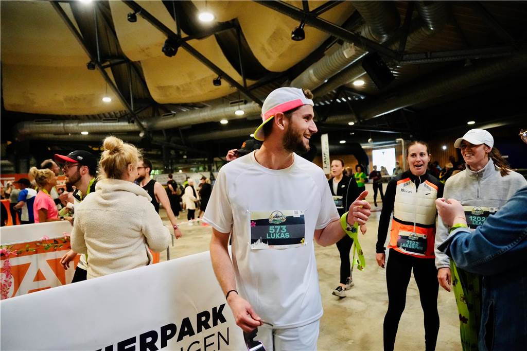 Bei Dortmunder Frühlingslauf im Revierpark Wischlingen waren am Sonntag viele Laufbegeisterte unterwegs.