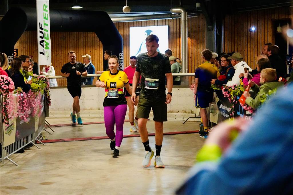 Bei Dortmunder Frühlingslauf im Revierpark Wischlingen waren am Sonntag viele Laufbegeisterte unterwegs.