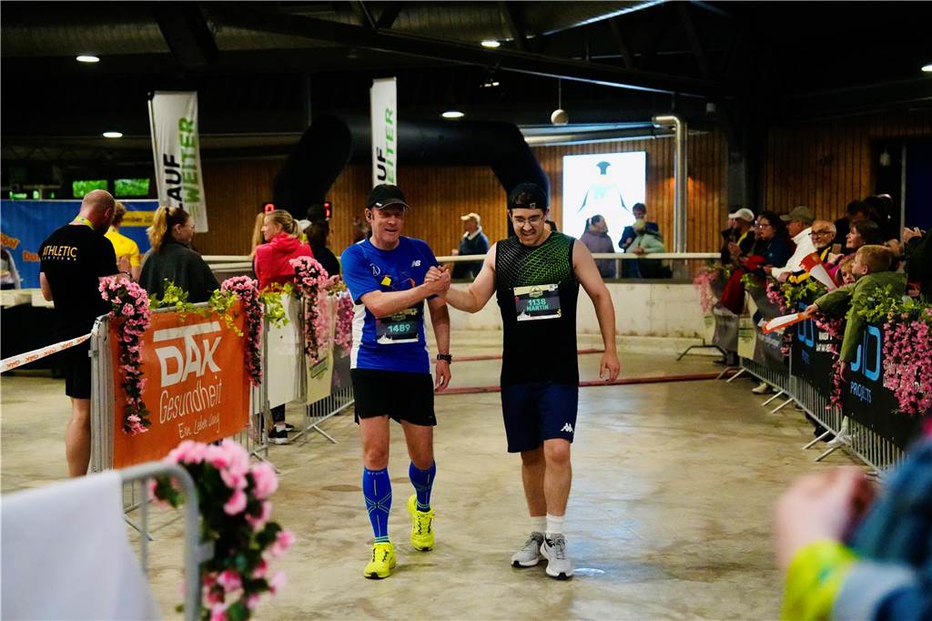 Bei Dortmunder Frühlingslauf im Revierpark Wischlingen waren am Sonntag viele Laufbegeisterte unterwegs.